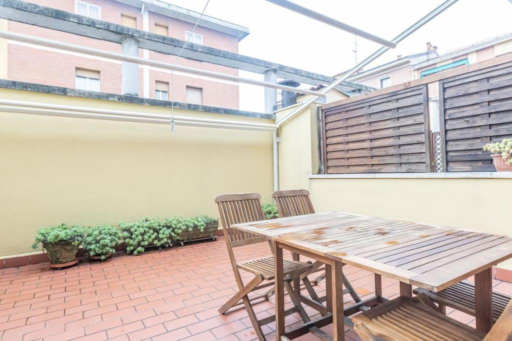 Tiarini 14 Lägenhet Bologna Exteriör bild