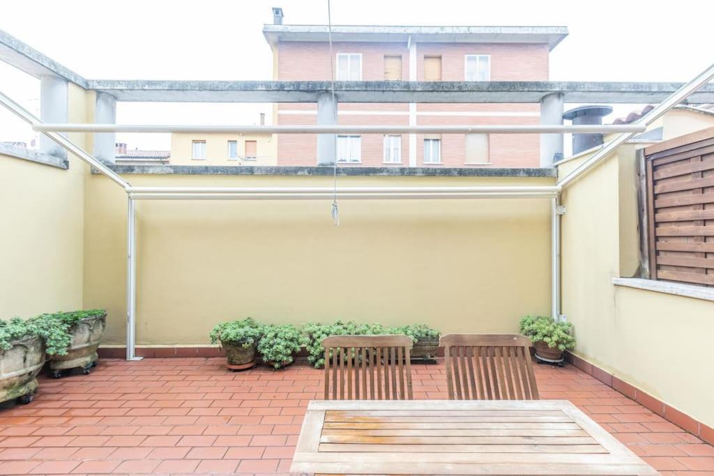 Tiarini 14 Lägenhet Bologna Exteriör bild